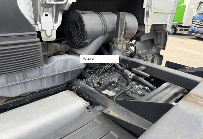 MAN 18.413 4x2 WB LKW AHK truck