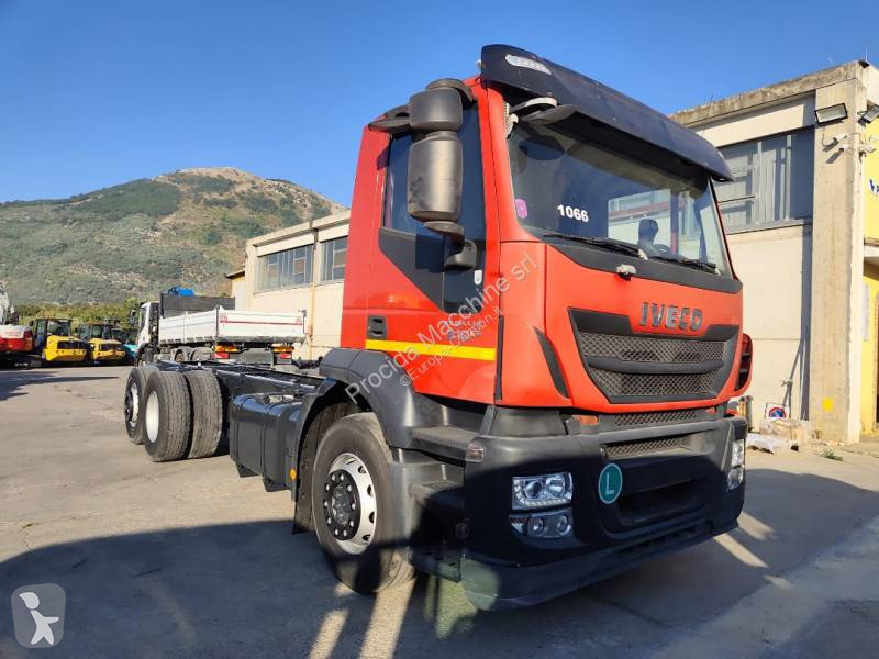 Iveco AD 260 S 31 truck