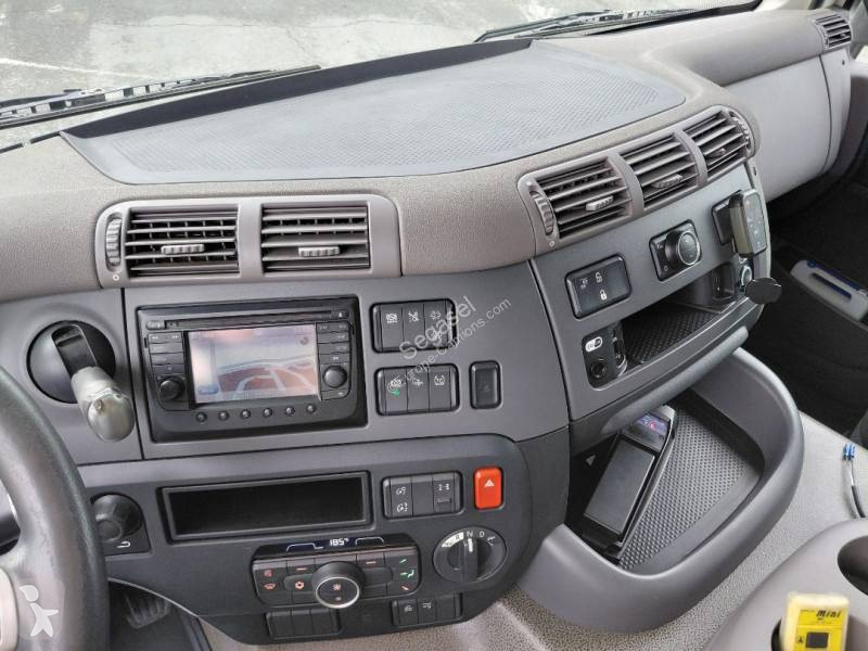 Превоз на строителна техника DAF 370