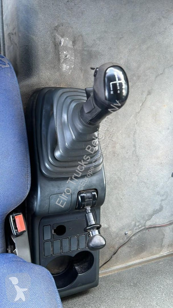 Vrachtwagen MAN 26.310 (MANUAL PUMP / BIG AXLE...