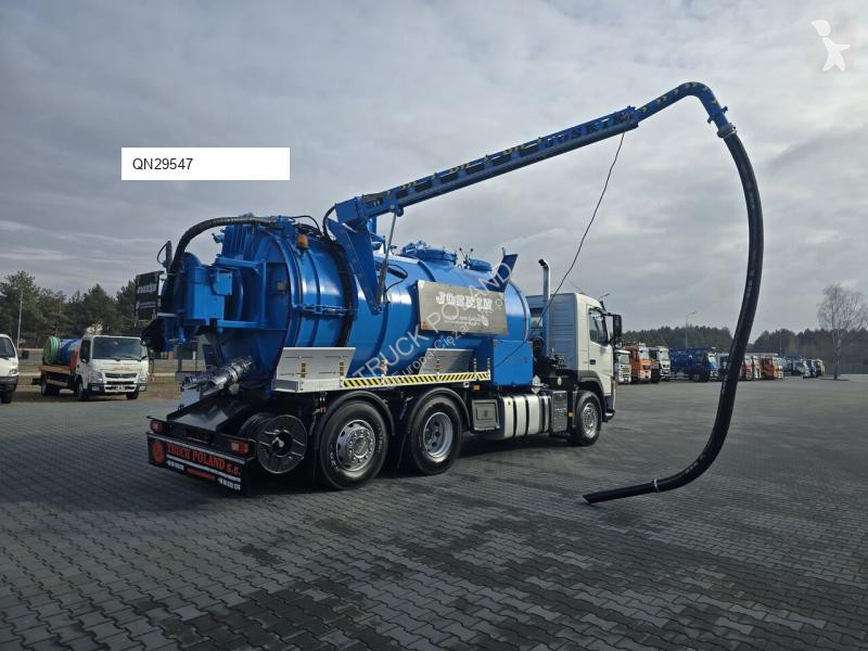 شاحنة Volvo JOSKIN