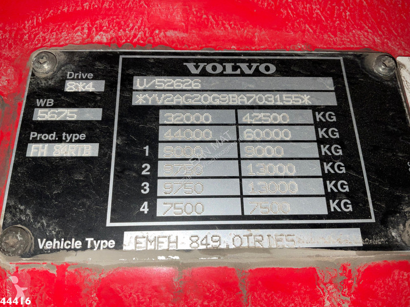 Kamion Volvo FH  8x4 Fassi 27 Tonmeter...