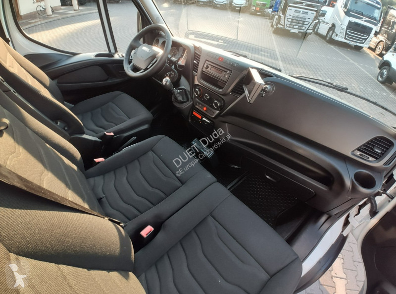 Camion Iveco 70C17 Mroźnia Ściana Grodziowa...