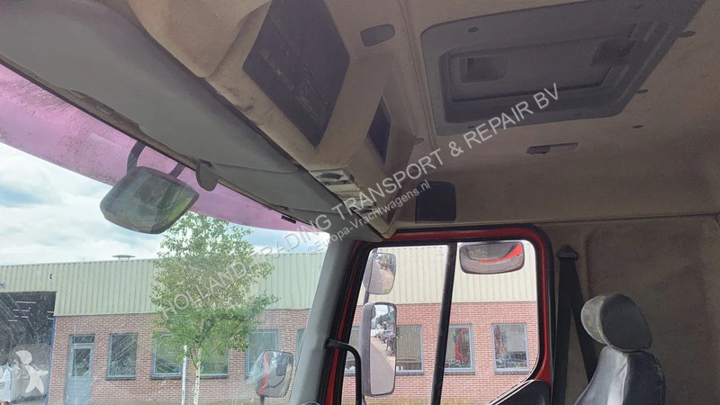 Kamion Renault 300 HD 300-27 MJ ZD Palfinger...
