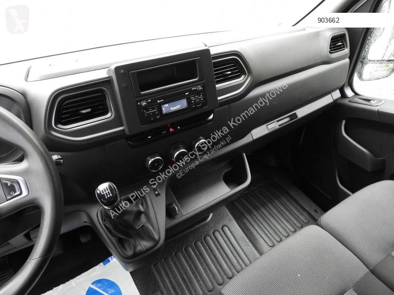 Véhicule utilitaire Renault MASTER SKRZYNIA...