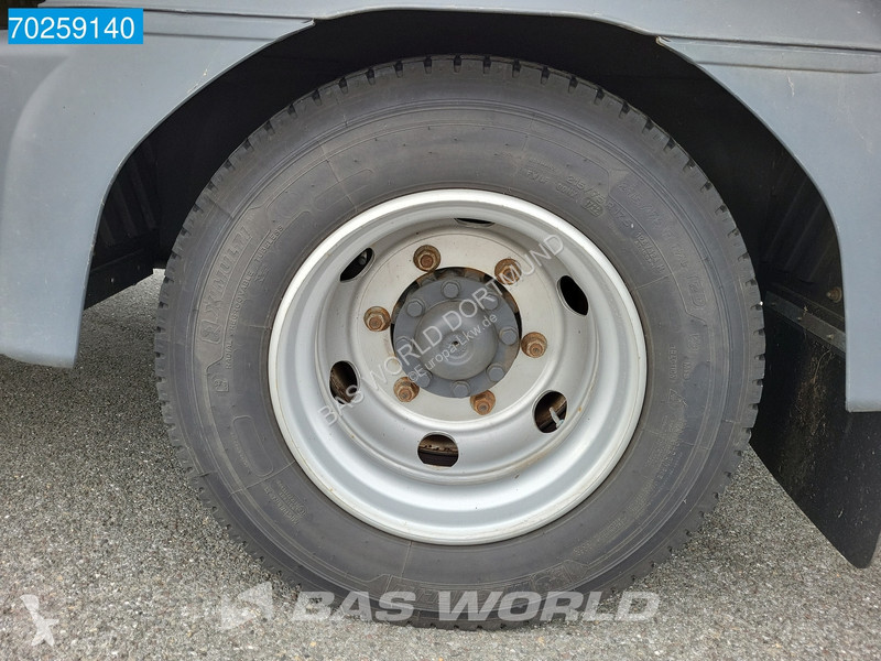 Camion Mercedes 816 4X2 7.49t Thermoking B-100...