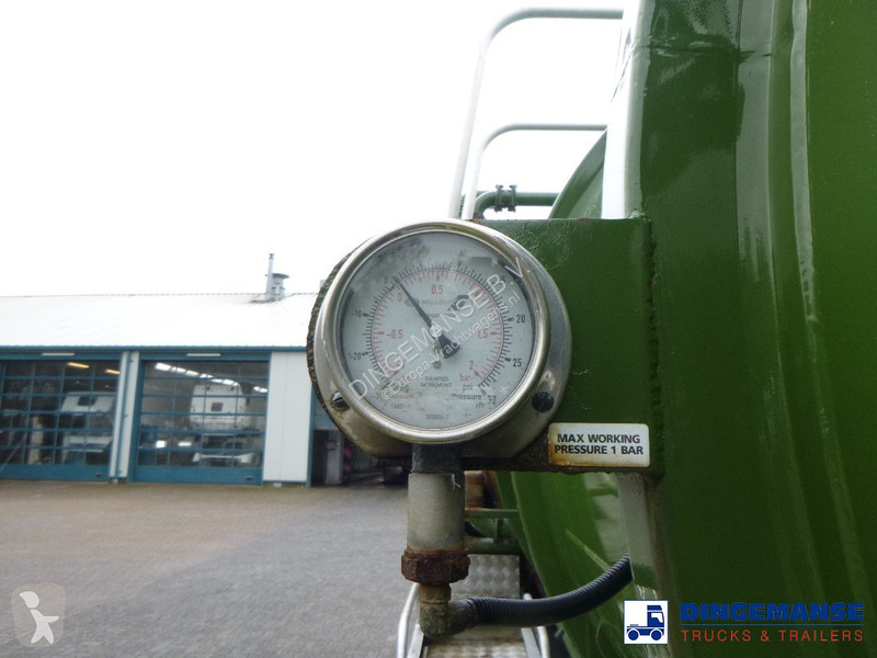 Lastbil Volvo FM7 290 6X4 RHD vacuum tank 13.7 m3