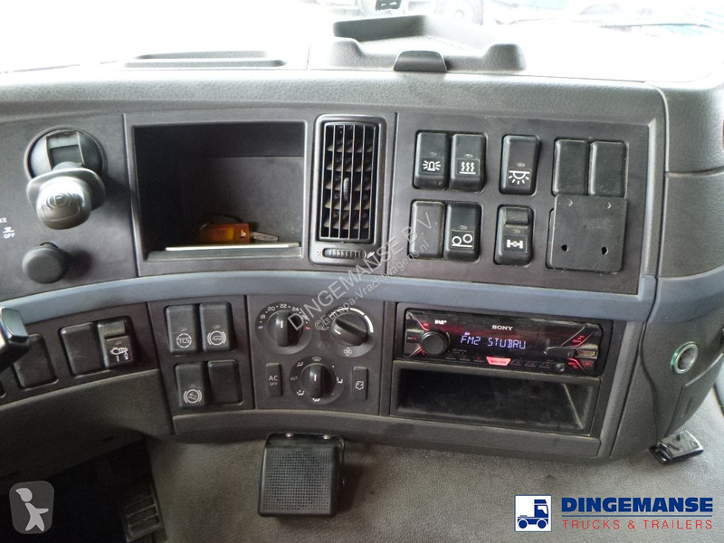 Camion Volvo 440 6x2 Euro 4 + Effer 350.11/6S