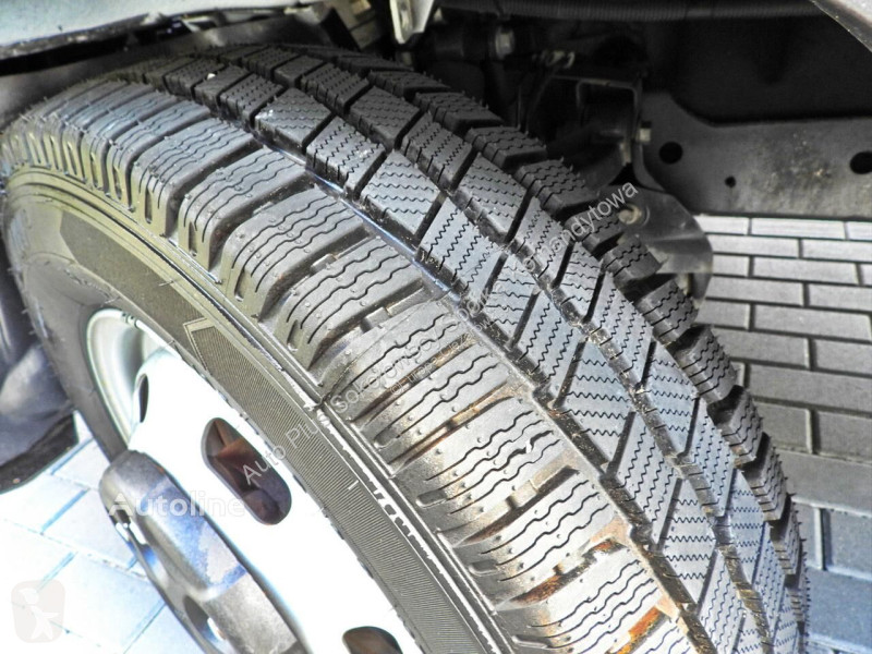 Kamion Iveco DAILY 35C16 KONTENER WINDA 8 PALET...