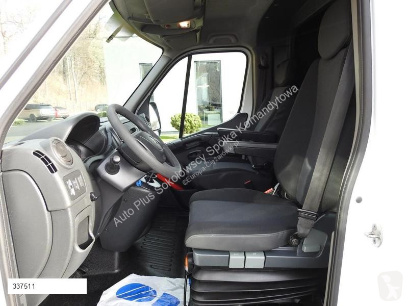 Autoutilitară Renault MASTER PLANDEKA 10 PALET...