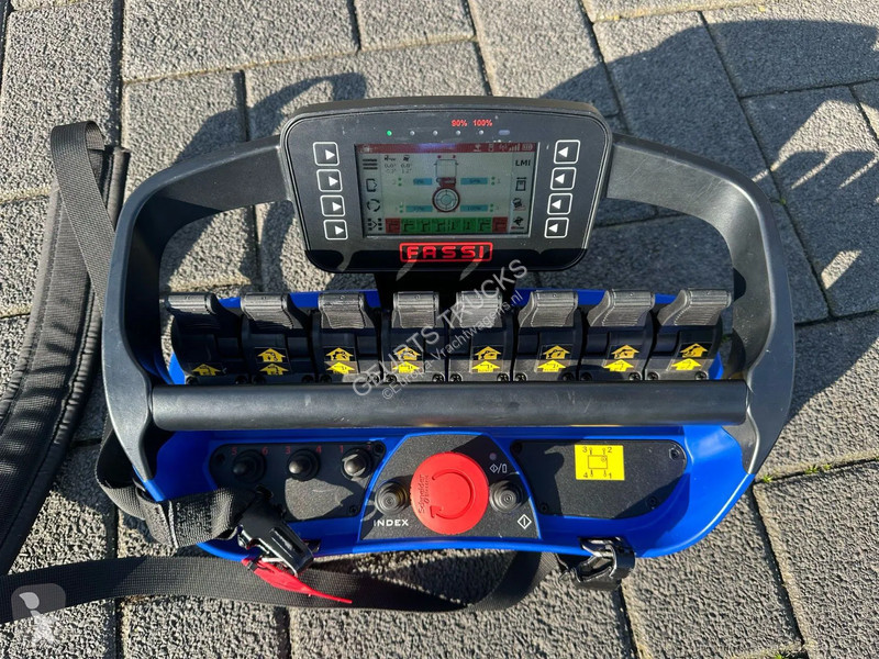 Lastbil Volvo 500 8X4 RF-RT40G FASSI F1450R.2.8...