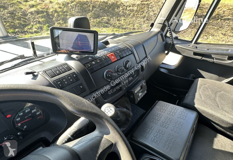 Kamion Iveco 120E28 /Carrier/ Swiss-Vehicle