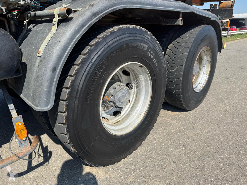 Kamion Renault 410 8x4 Full steel - Manual -...