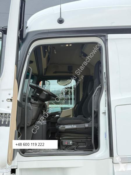 شاحنة Mercedes 2545
