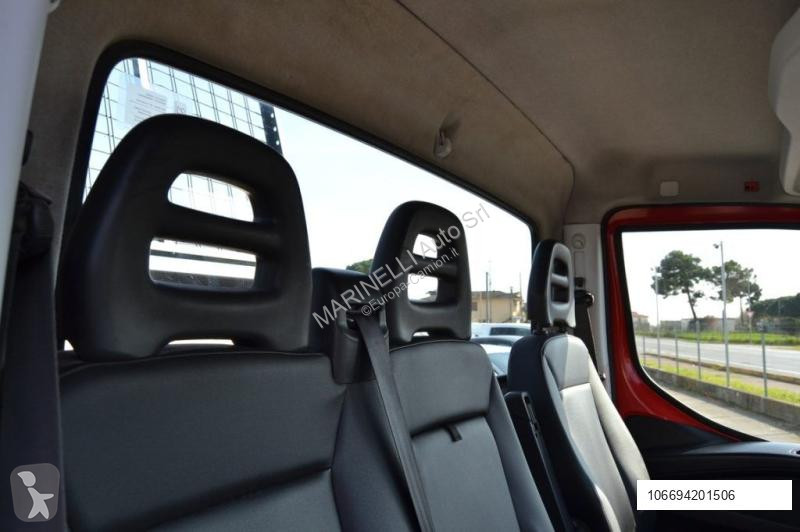 Veículo utilitário Iveco 35C13 2.3 CASSONE...