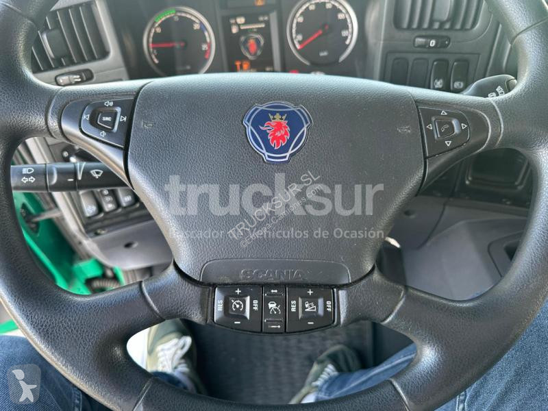 Kamion Scania 320