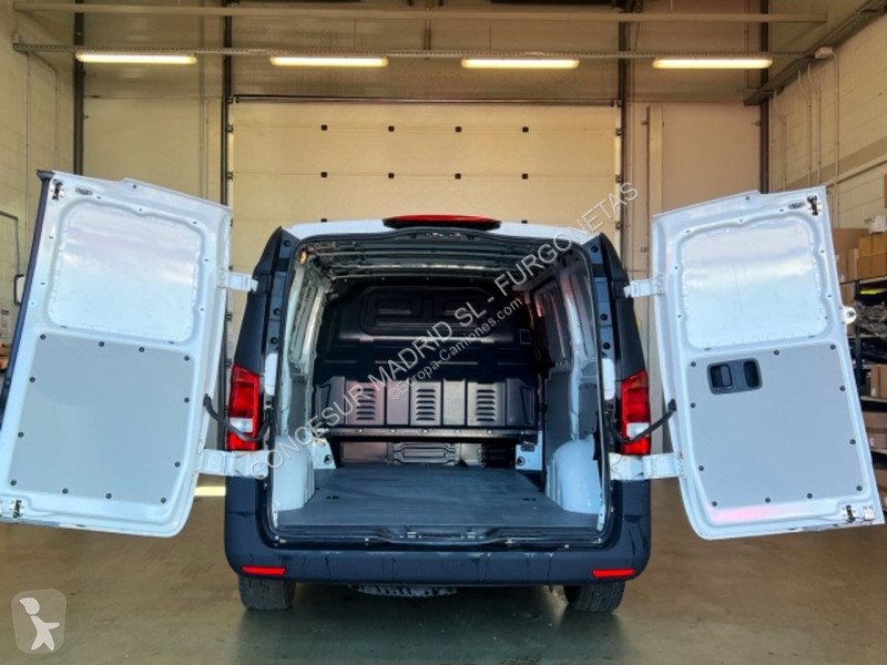 Autoutilitară Mercedes E-Vito 111 Furgón Larga