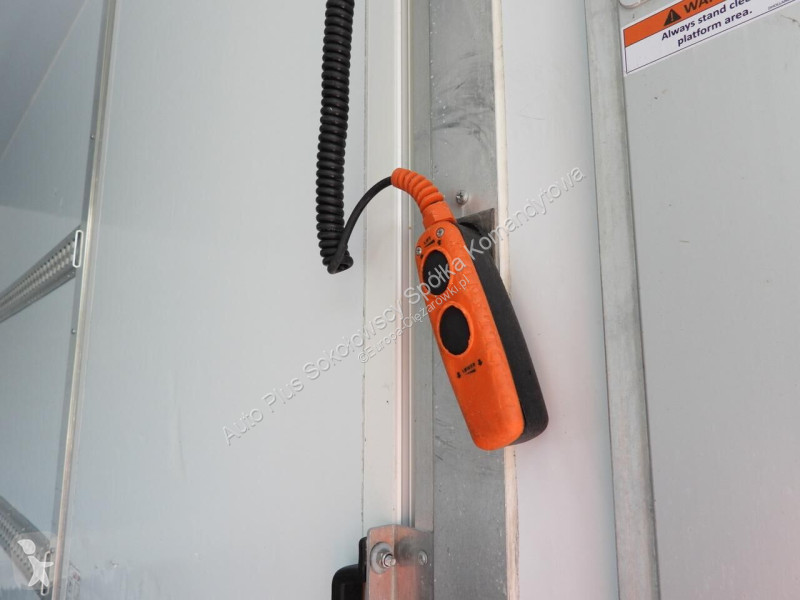 Kamion Ford TRANSIT  KONTENER WINDA 8 PALET...