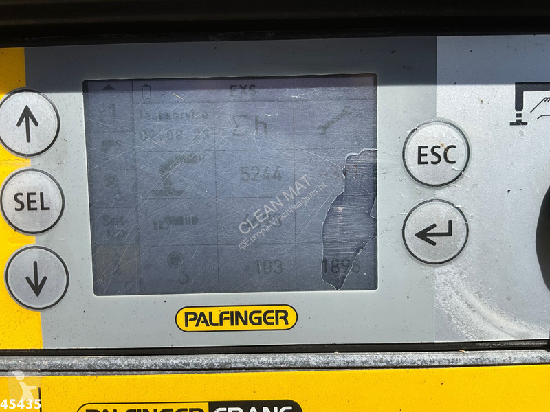 Kamion Volvo 8x4 Euro 6 Palfinger 92 Tonmeter...
