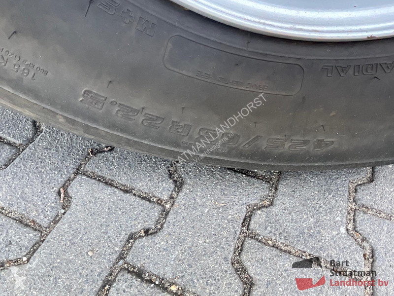 Kamion Volvo 420 10x4 Euro 5 Road Plate Car...