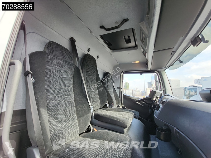 Kamion Mercedes 1527 4X2 15tonner Automatic...