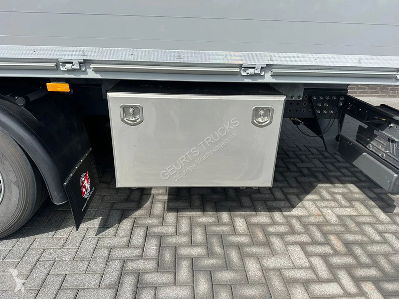 Camion DAF 530 OPENLAADBAK / PRITSCHE / FLATBED...