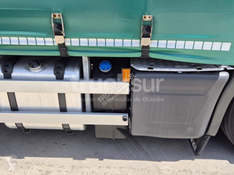 Camion Scania 320