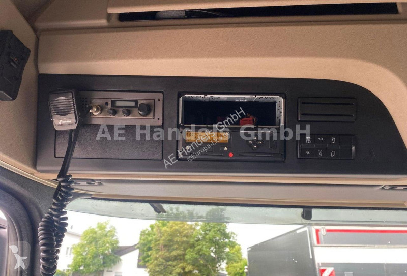 Kamion Mercedes 2542