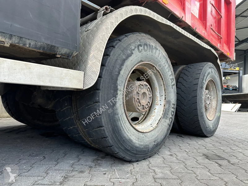Kamion Scania 144-460 V8