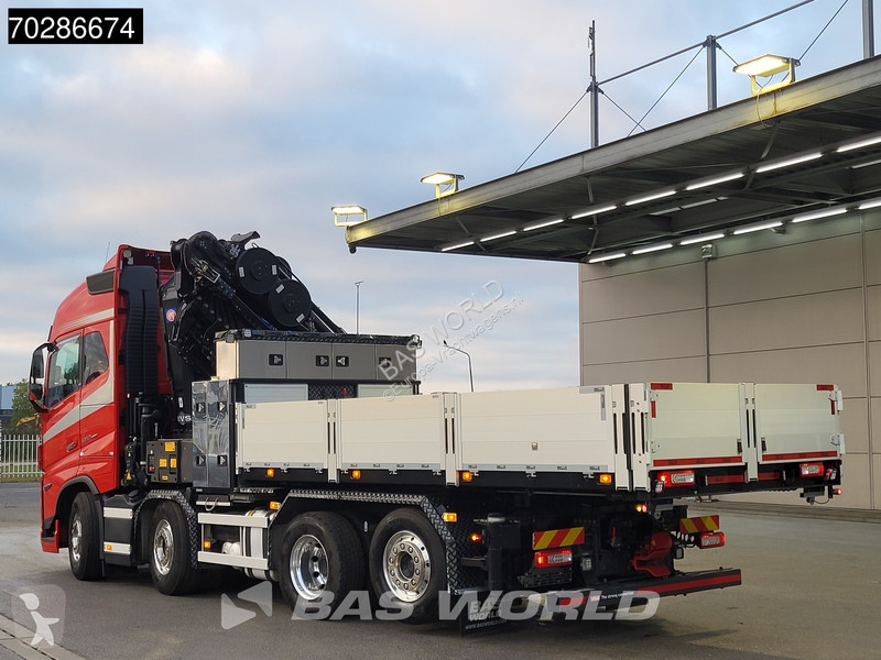 Vrachtwagen Volvo 650 8X2 HMF 7020K-RCS Crane +...
