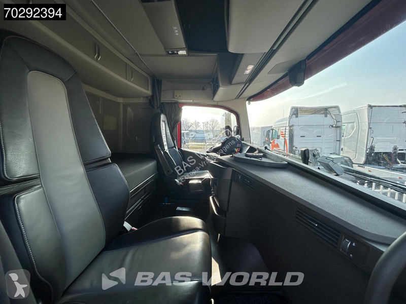 Kamion Volvo FH  10X4 40m3 Aluminium Pusher...