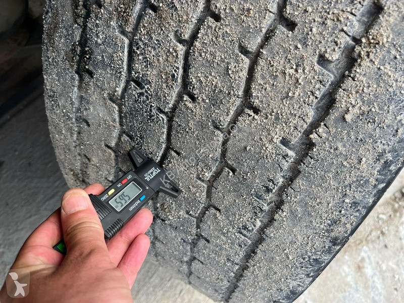 Kamion Volvo 8x4*4 RETARDER / PK 23002-SH /...