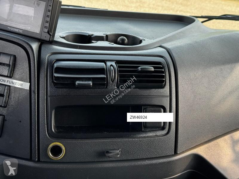 شاحنة Mercedes 1021 Mit Carrier Sp 850Mt