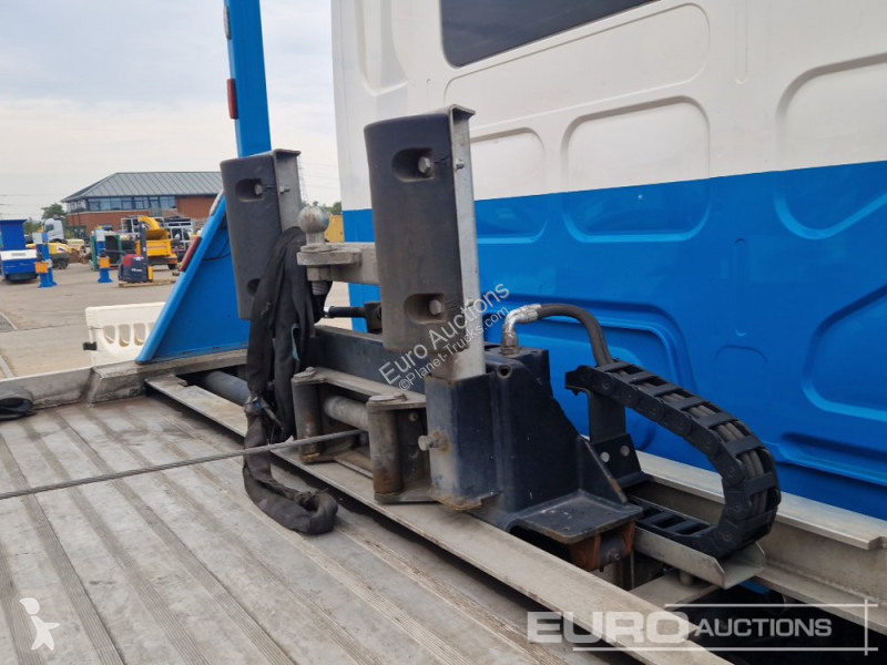Camion Renault D210