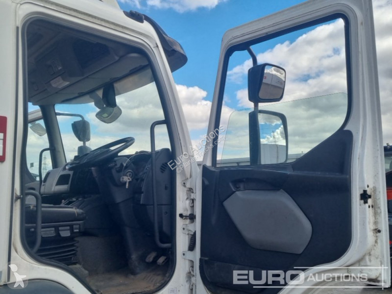 Camion Renault D18