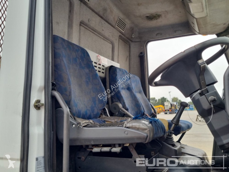 Camion Iveco 130E18