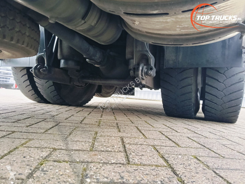 Kamion Mercedes 2535 6x2 -17 TM Fassi Kraan,...
