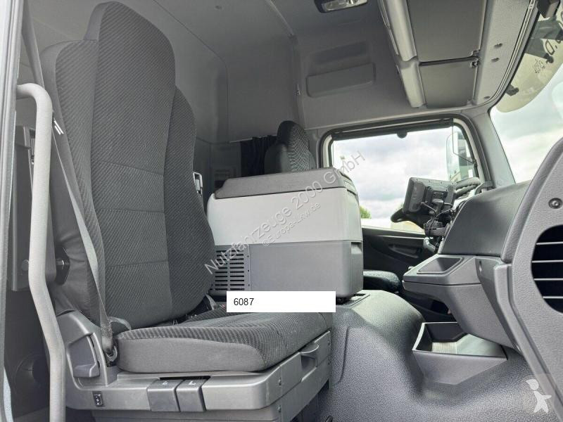 Kamion Mercedes 1227