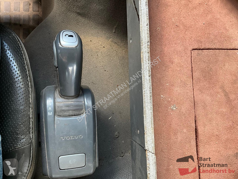 Camión Volvo 420 8x4 Euro 5 with Cable...