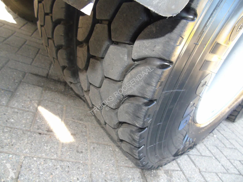 Vrachtwagen Volvo 420 + 8x4 + PALFINGER 24.001...