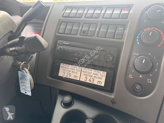 شاحنة Renault 270 DXI