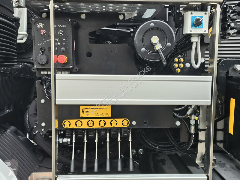 Грузовик MAN 35.470 8x4 / HMF 2243 Z KRAAN +...