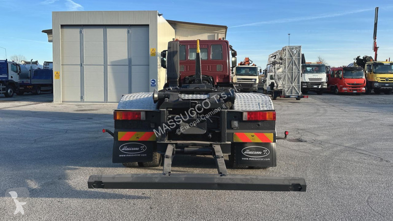 Camion Iveco TRAKKER 450 6x4