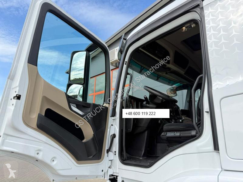شاحنة Mercedes 2530