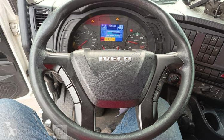 شاحنة Iveco