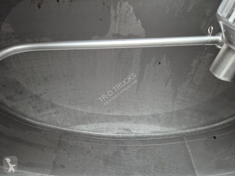 شاحنة Renault 320 DXI - 11000L INSULATED INOX...