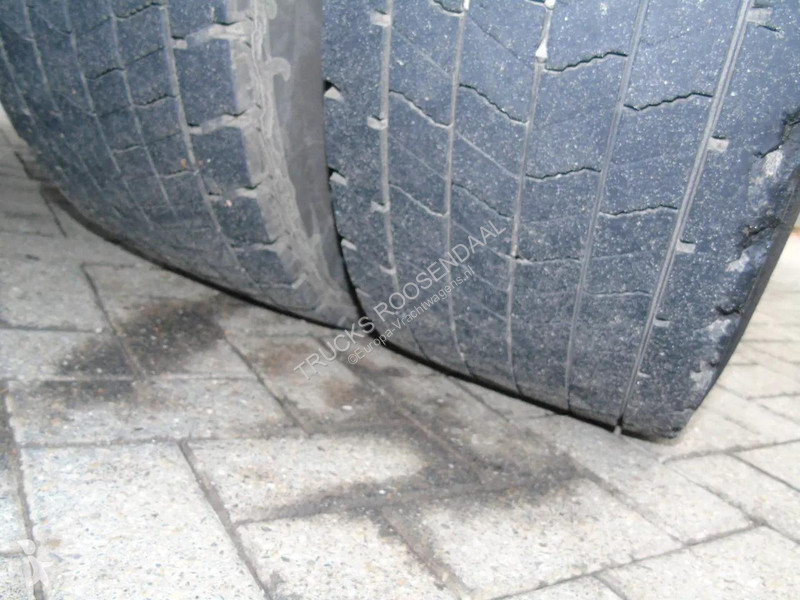 شاحنة Mercedes 1924 + EURO 6 + CARRIER 950 MT