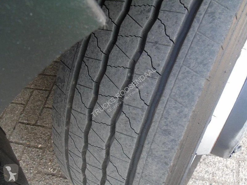 شاحنة Iveco 120E21 euro 6 + lift + lot in stock
