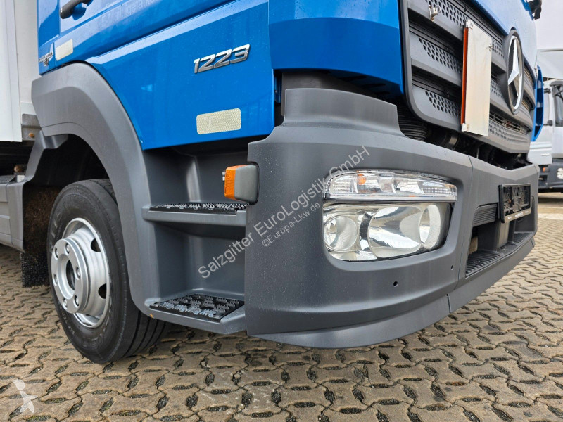 Mercedes 1223 / Ladebordwand truck