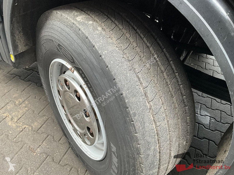 Lastbil Ginaf X6 4142 CF 8x2 Euro 6 met 18m3...
